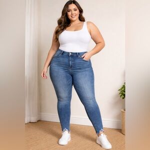 Maurice’s Size 16 short High-Rise Distressed Skinny Jeans